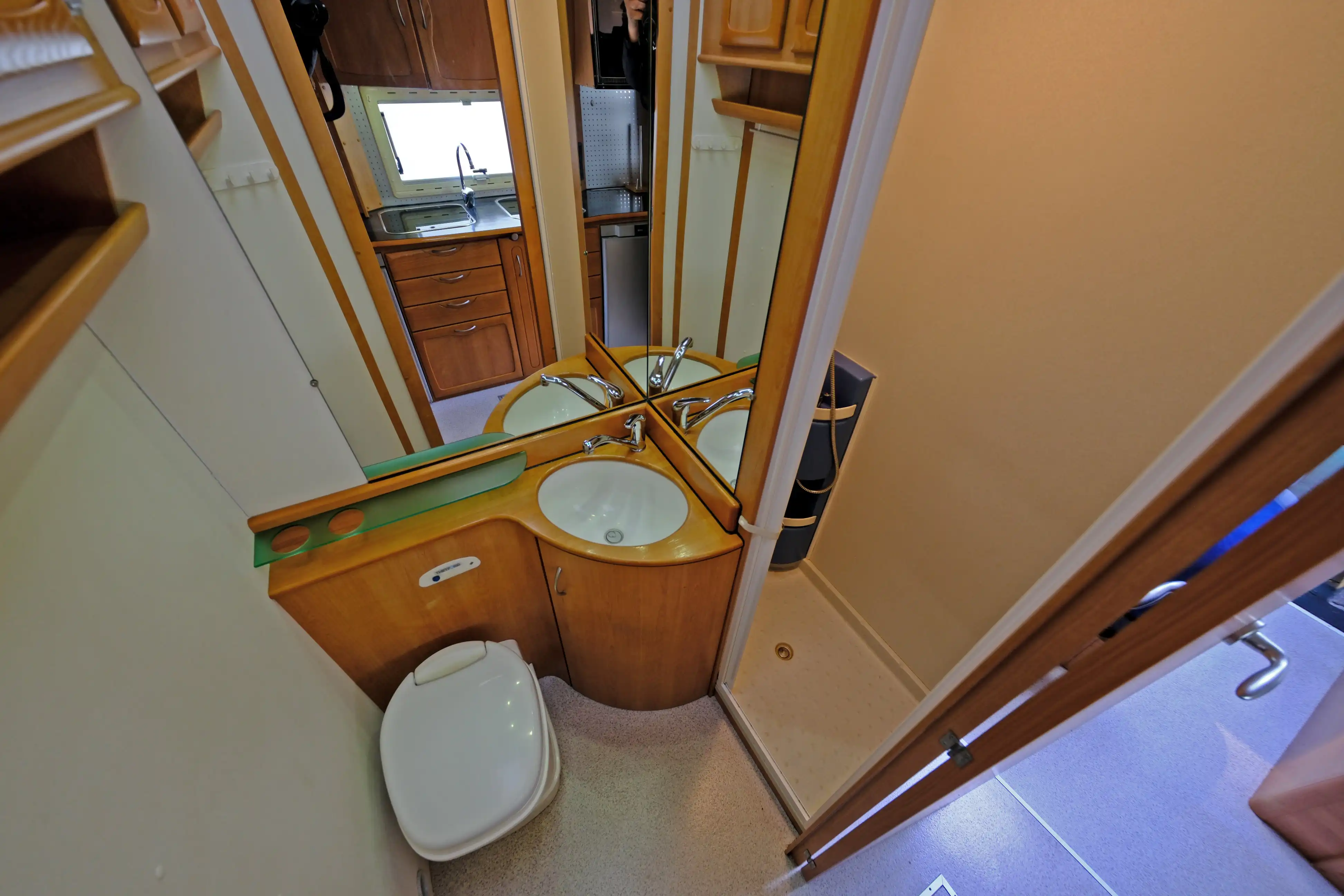 EURAMOBIL I 810 EB - Ansicht 14